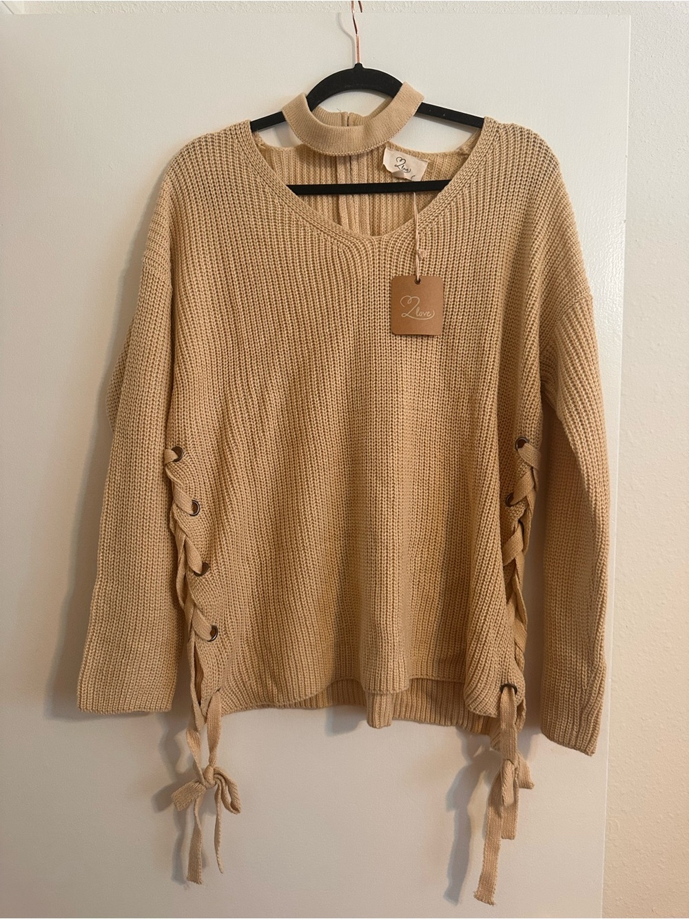 T2 Love Beige V-Neck Lace-Up Knit Sweater with Choker